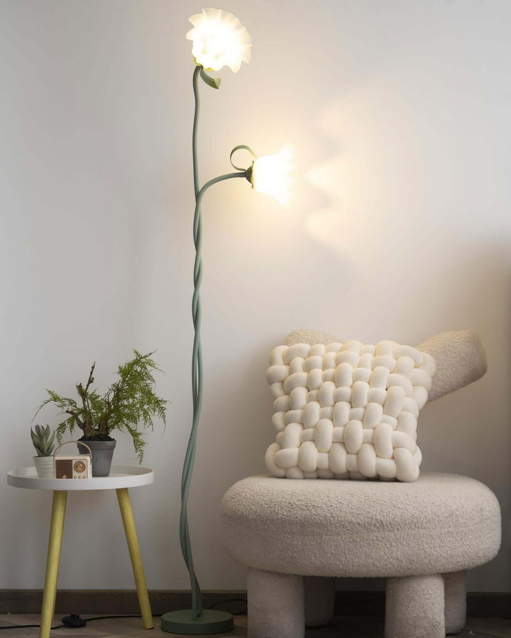 Elegant Blomster Gulvlampe i Mat Grøn