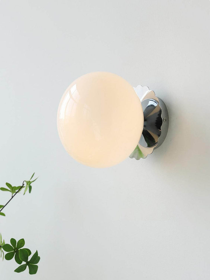 Moderne Metal Væglampe med Lyserød Glasskærm