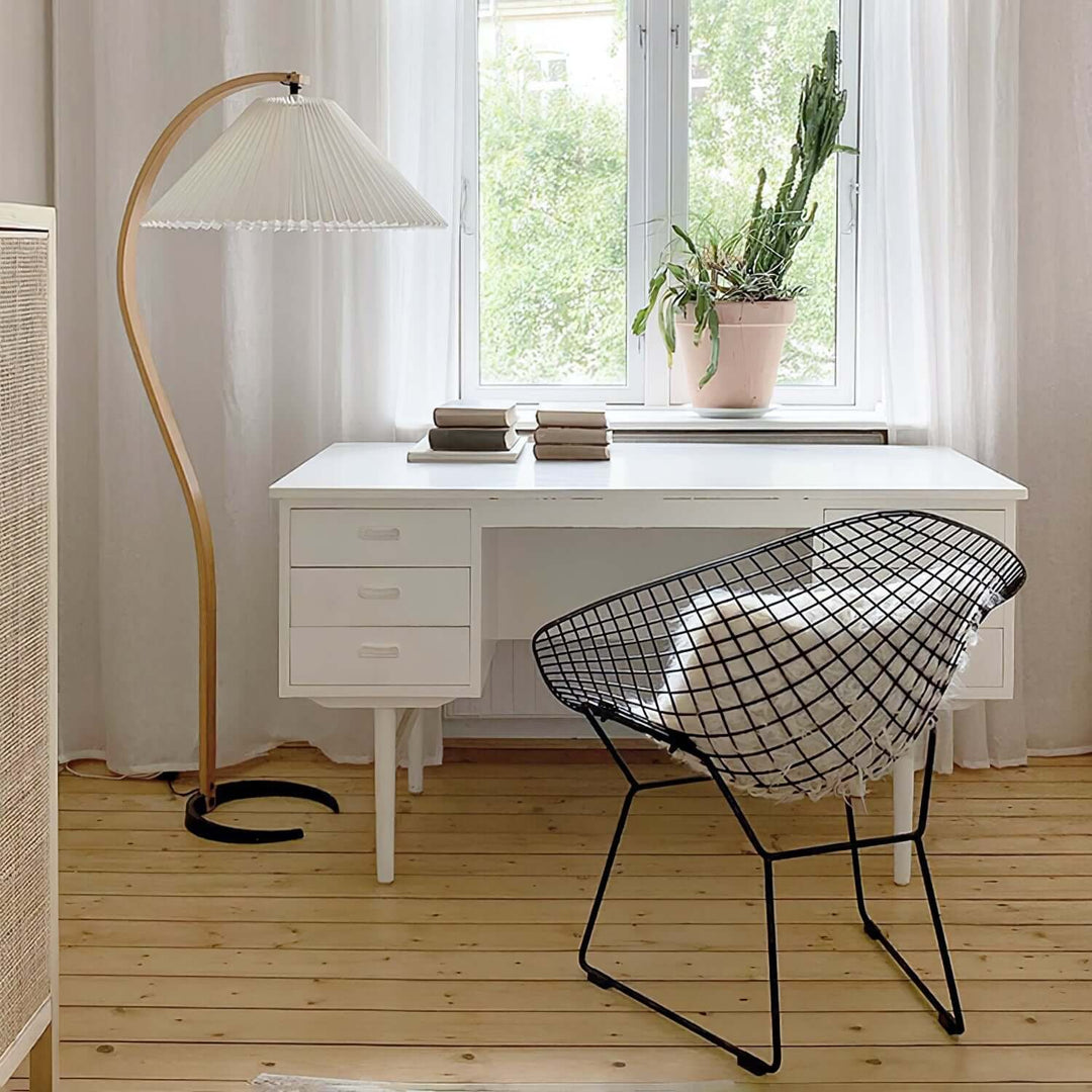Designer Gulvlampe i Træ & Metal