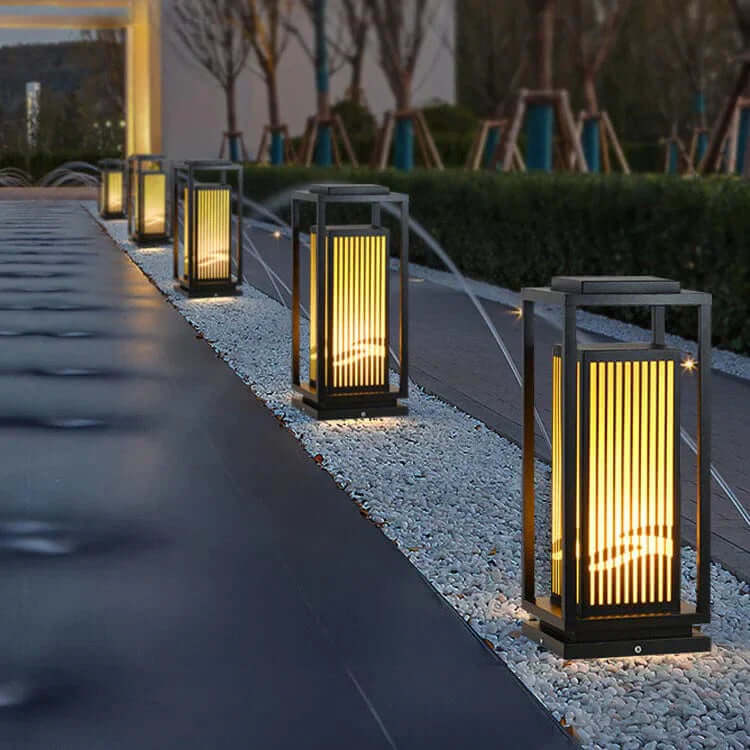Soldrevet Havepæl Lampe - Vandtæt LED Udendørslys