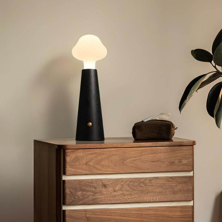 Skyformet LED Bordlampe - Justerbar Belysning
