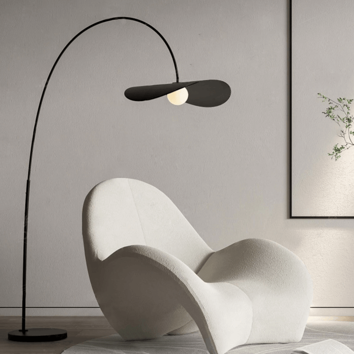 Elegant LED Gulvlampe med Justerbar Højde