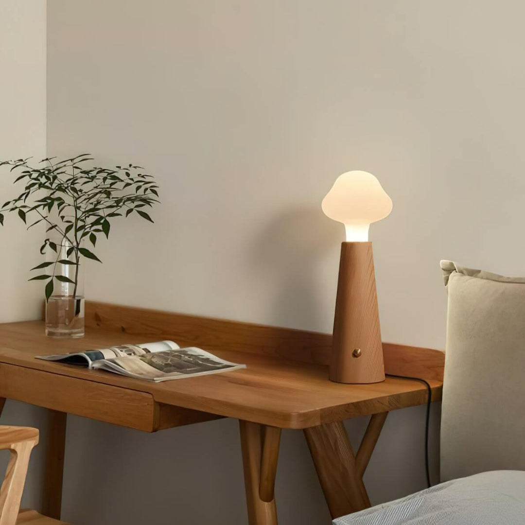 Skyformet LED Bordlampe - Justerbar Belysning