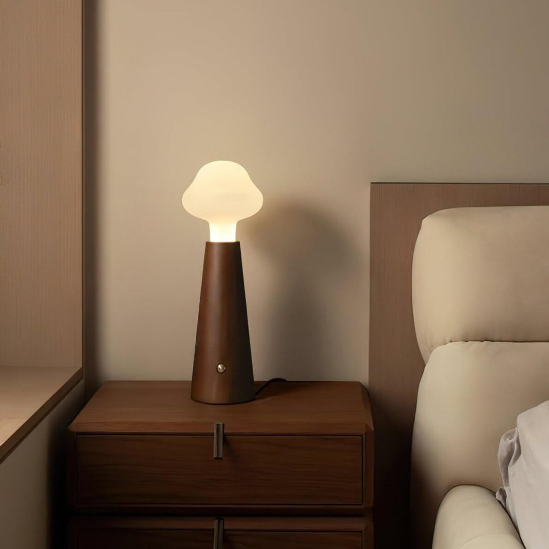 Skyformet LED Bordlampe - Justerbar Belysning