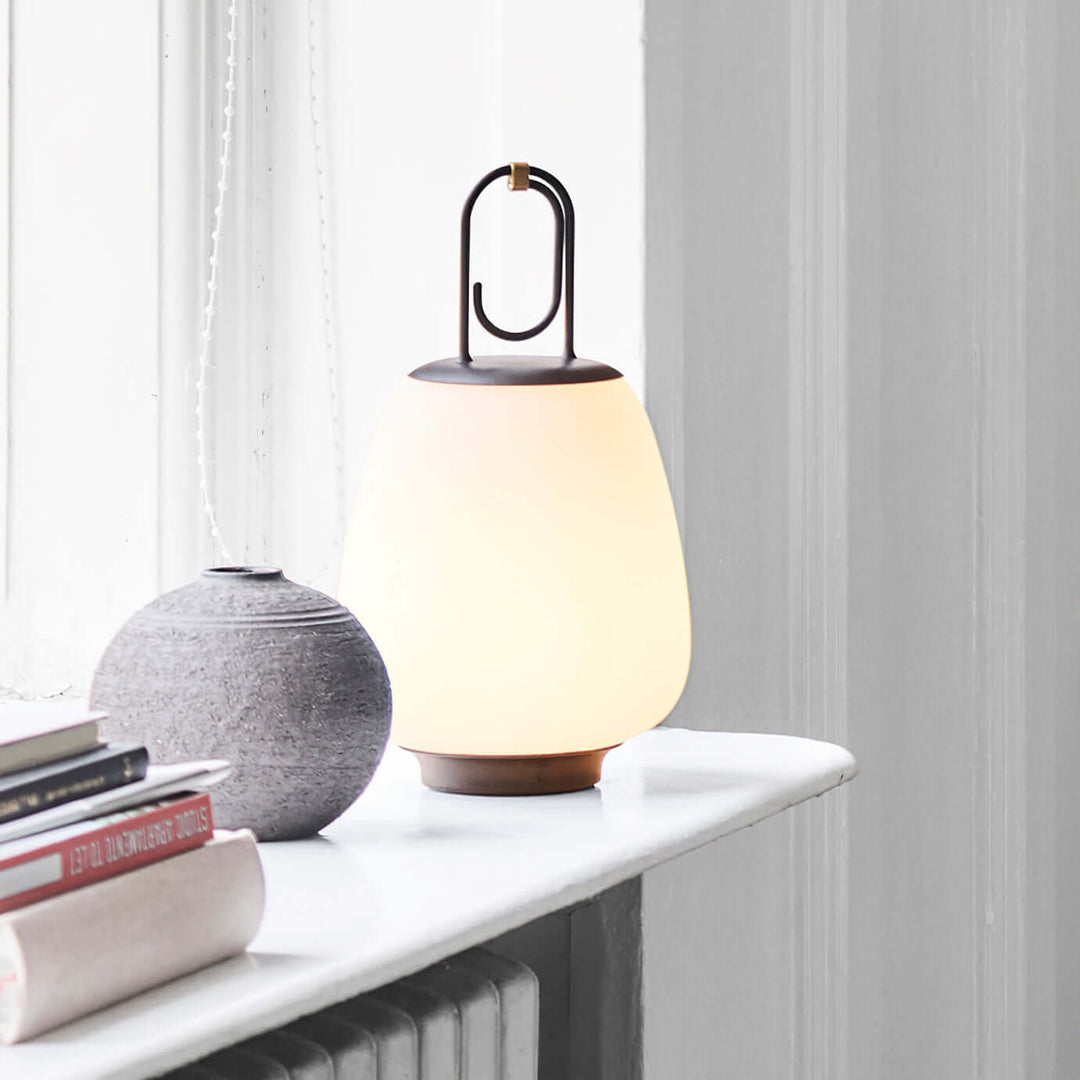 Genopladelig LED Bordlampe | Bærbar Lanterne