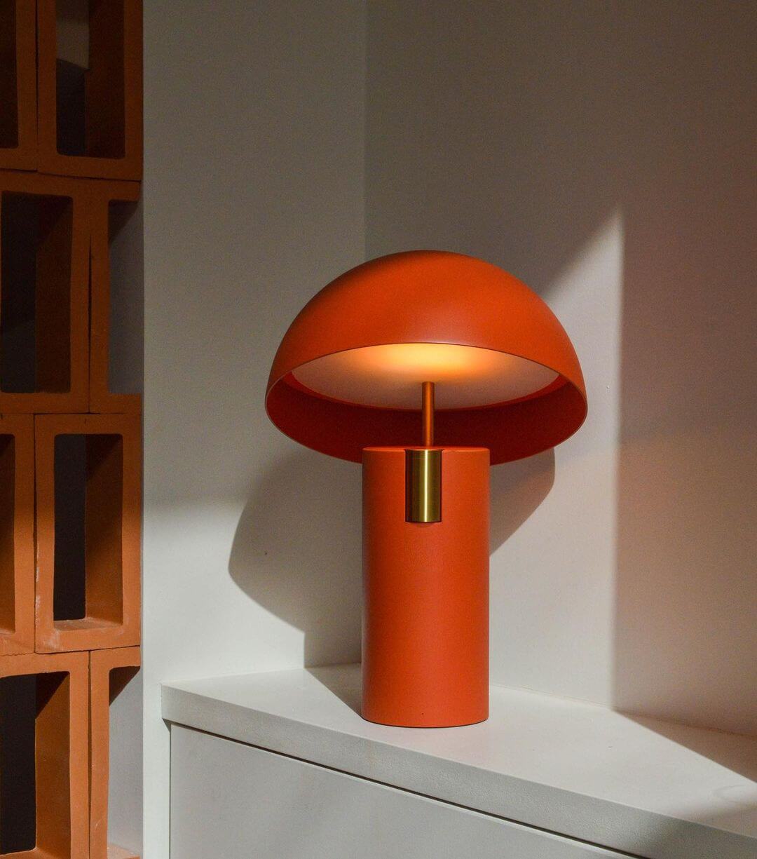 Designer Bordlampe i Metal og Glas - 30cm