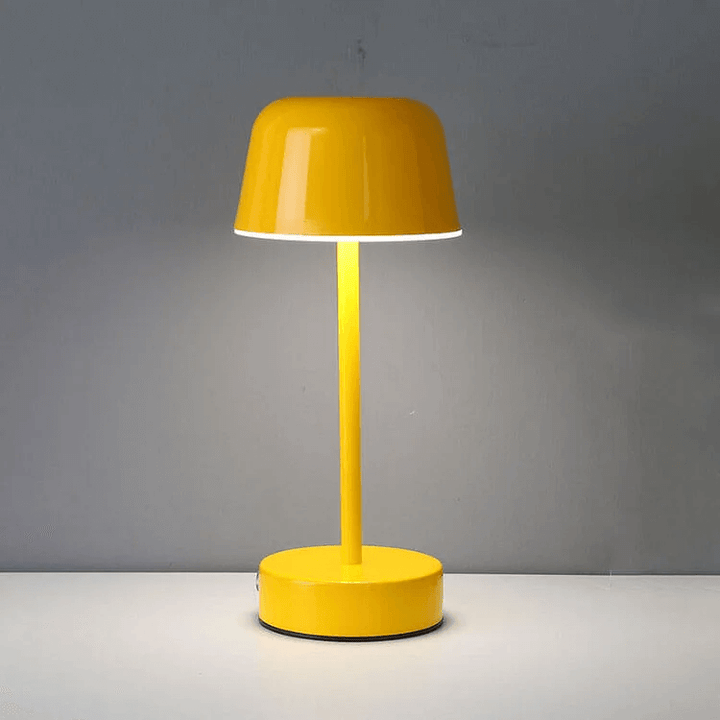 Genopladelig LED Bordlampe - Metaldesign