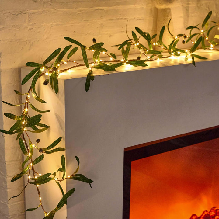 Dekorativ Olivengren Guirlande med 96 LED Lys