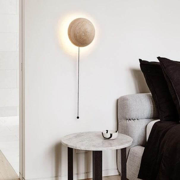 Elegant Cremefarvet Væglampe i Travertin