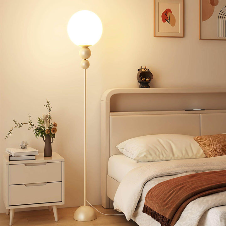 Elegant Gulvlampe i Metal og Glas
