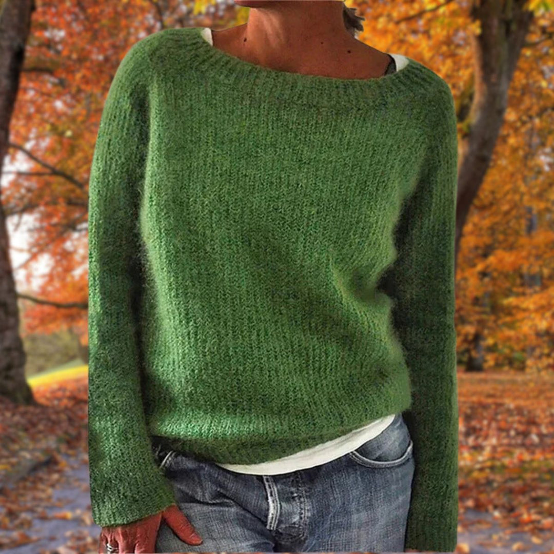 Varm dame striktrøje i blødt garn, designet for komfort og stil i den kolde tid.