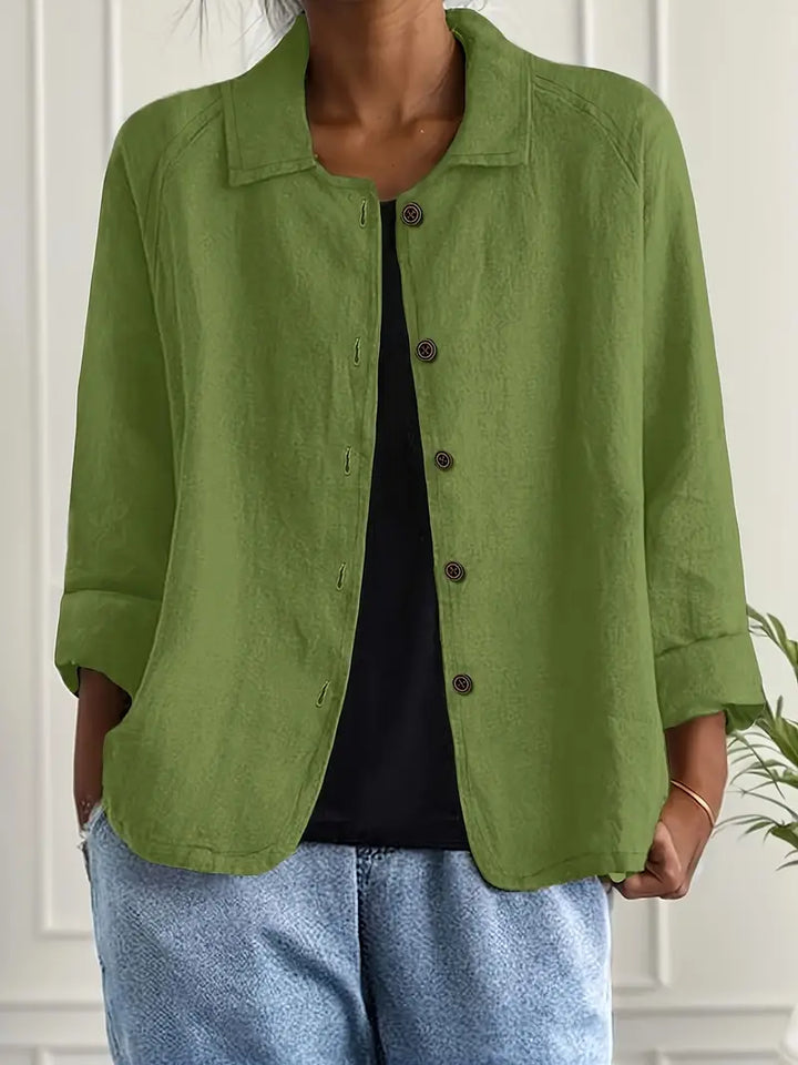 Trendy forårs/efterårsjakke for kvinder, med en nem knaplukning.