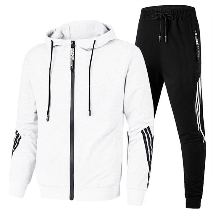 Alsidig træningsdragt i blødt, elastisk materiale med sporty look, ideel til både træning og afslapning i flere farver.
