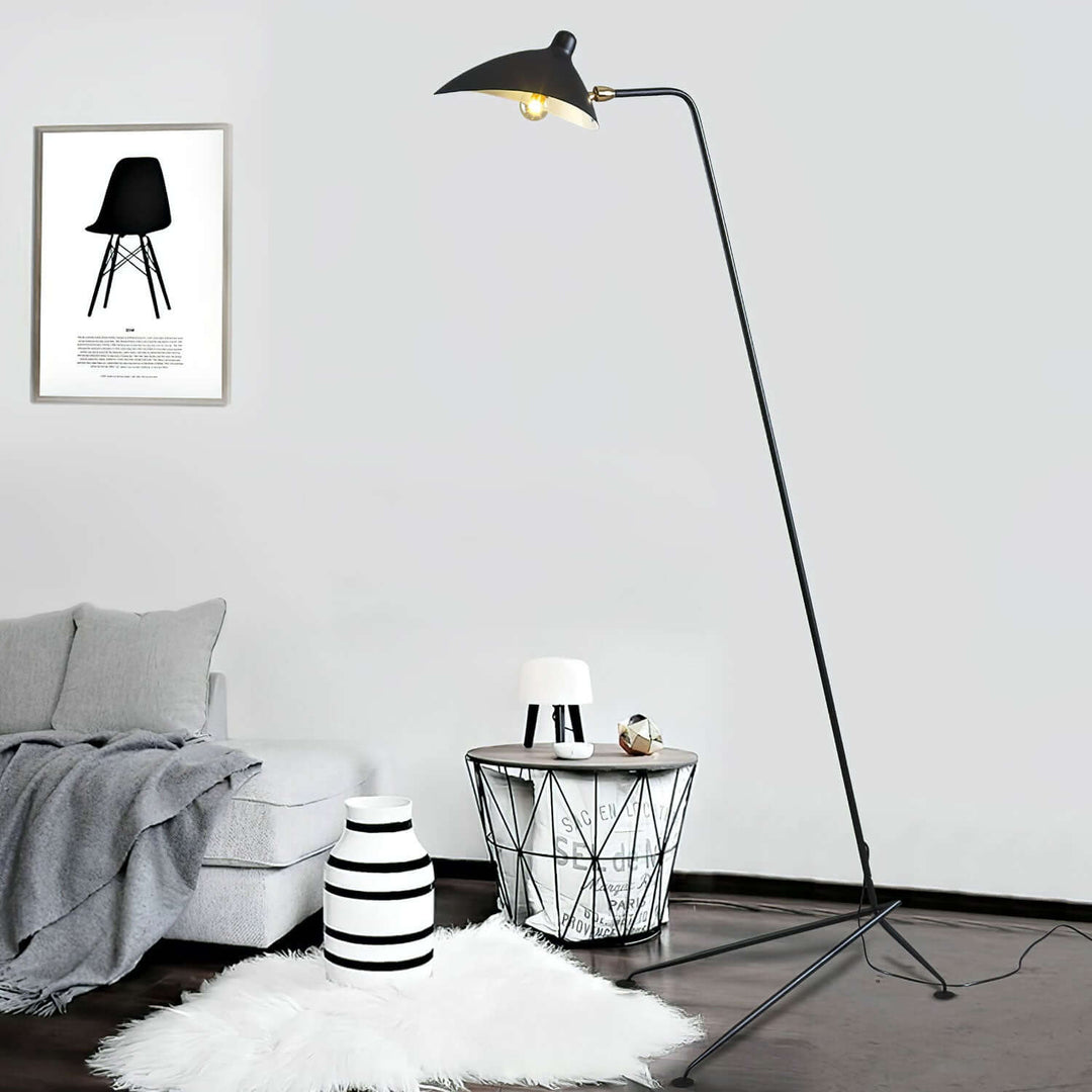 Justerbar 3-armet gulvlampe i metal
