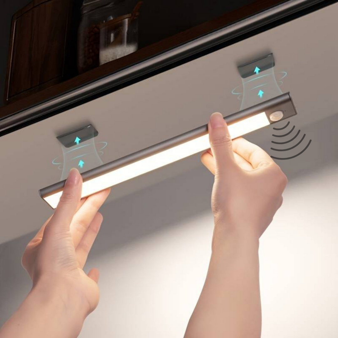 BeamTouch trådløs sensorlampe med LED lys, perfekt til smart indendørs belysning.
