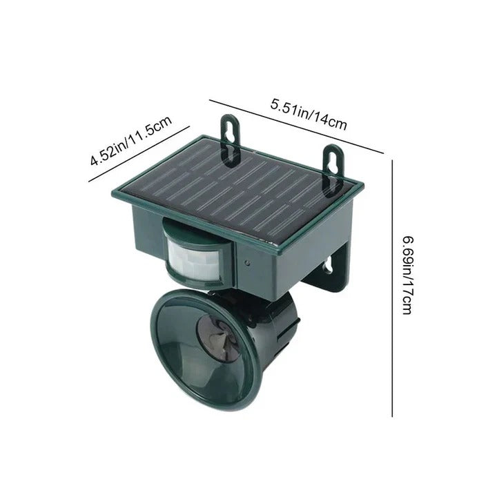 Nærbillede af en robust bevægelsessensor fugleafviser i sort design, klar til montering i haven eller på terrassen.