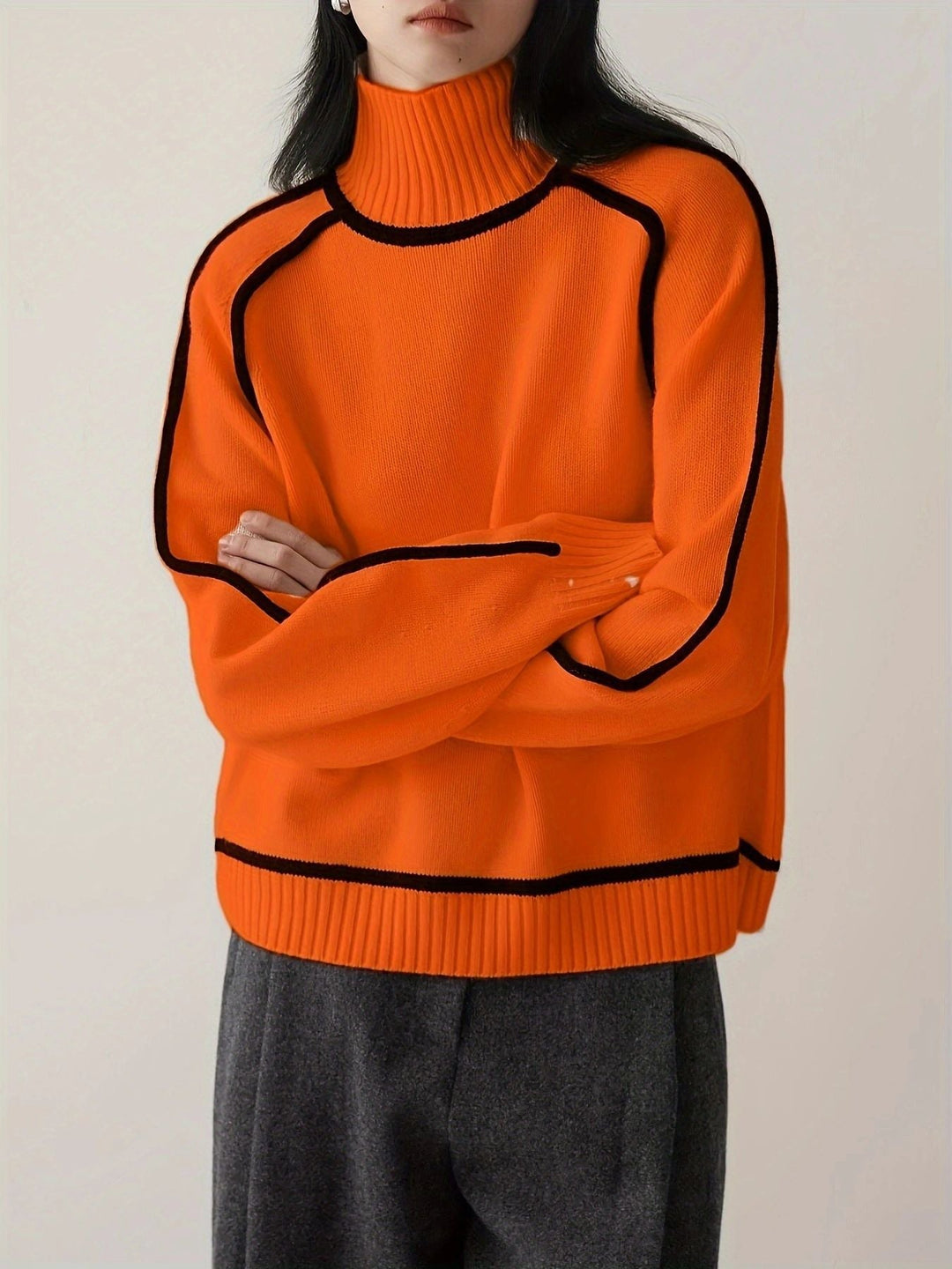 Elegant og blød dametrøje til kvinder. Moderne langærmet sweater for komfortabel stil.
