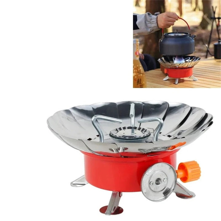 Topbillede af BlazeMate camping komfur med en stabil flamme, klar til hurtig madlavning.