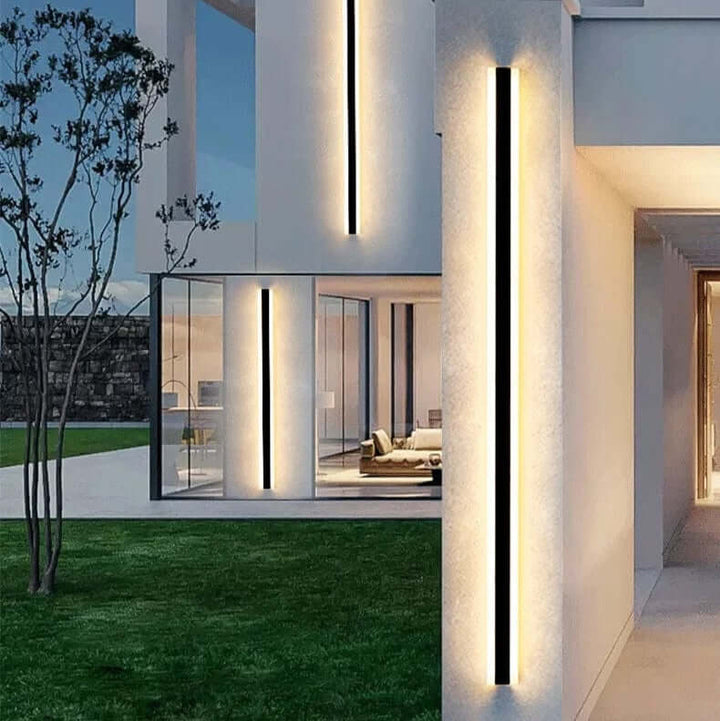 LED Væglampe i Stribet Design | Moderne Indendørs Belysning