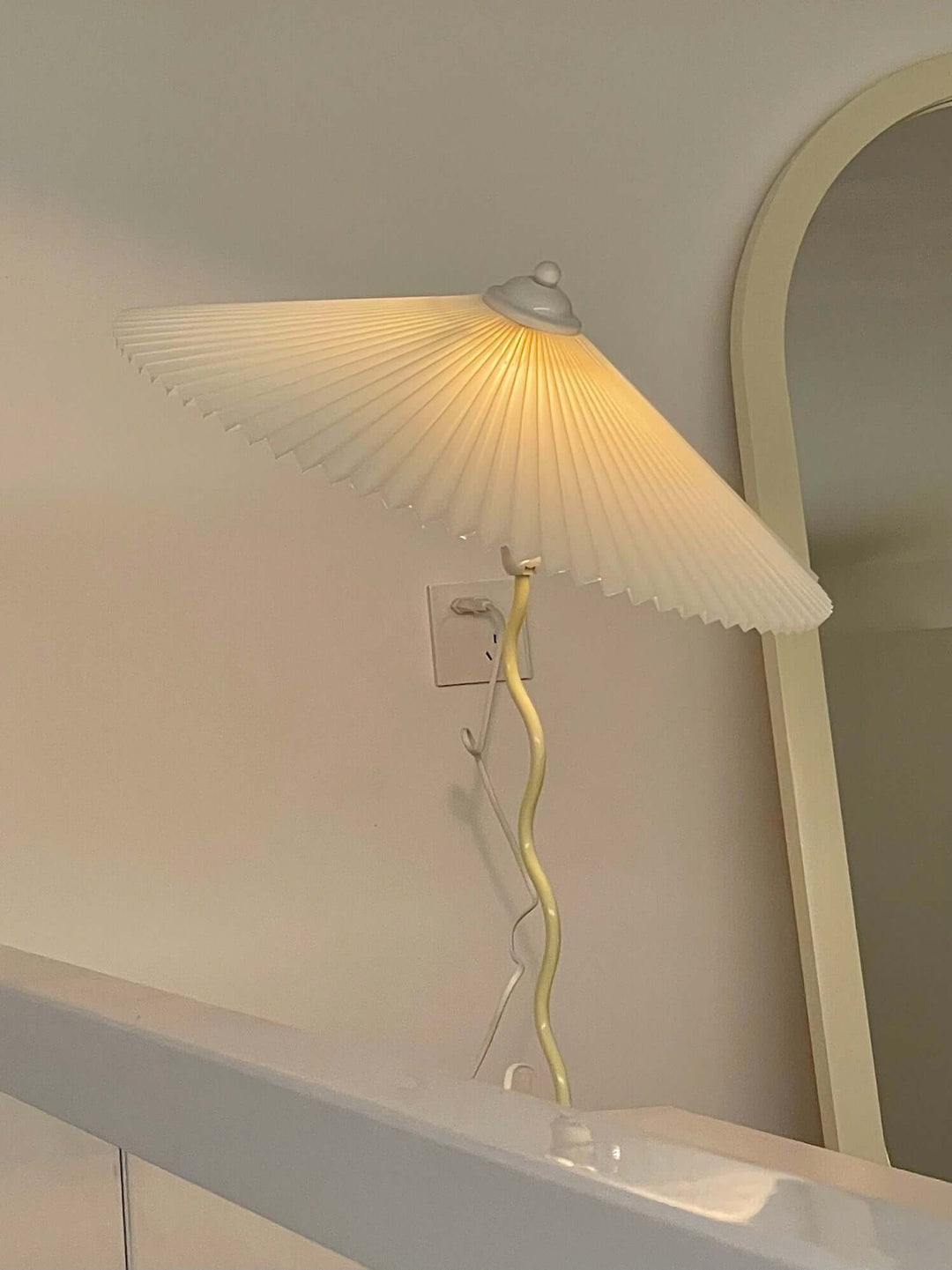 Designer Bordlampe i Metal - 43cm
