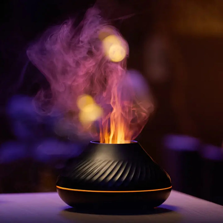 Ultralyds aroma diffuser CalmMist med flammeeffekt, ideel til spredning af æteriske olier i rummet.