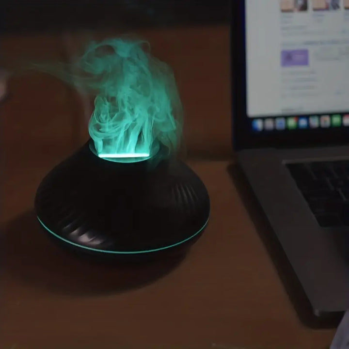 CalmMist flammeeffekt diffuser skaber en unik visuel oplevelse, perfekt for hyggeaftener med aroma.