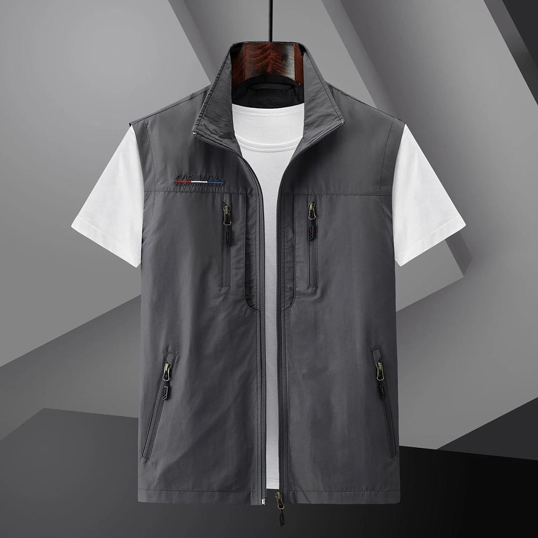 Alsidig casual vest til herrer med lynlås, perfekt for komfort og stil. Den ærmeløse vest er ideel til lag-på-lag mode.