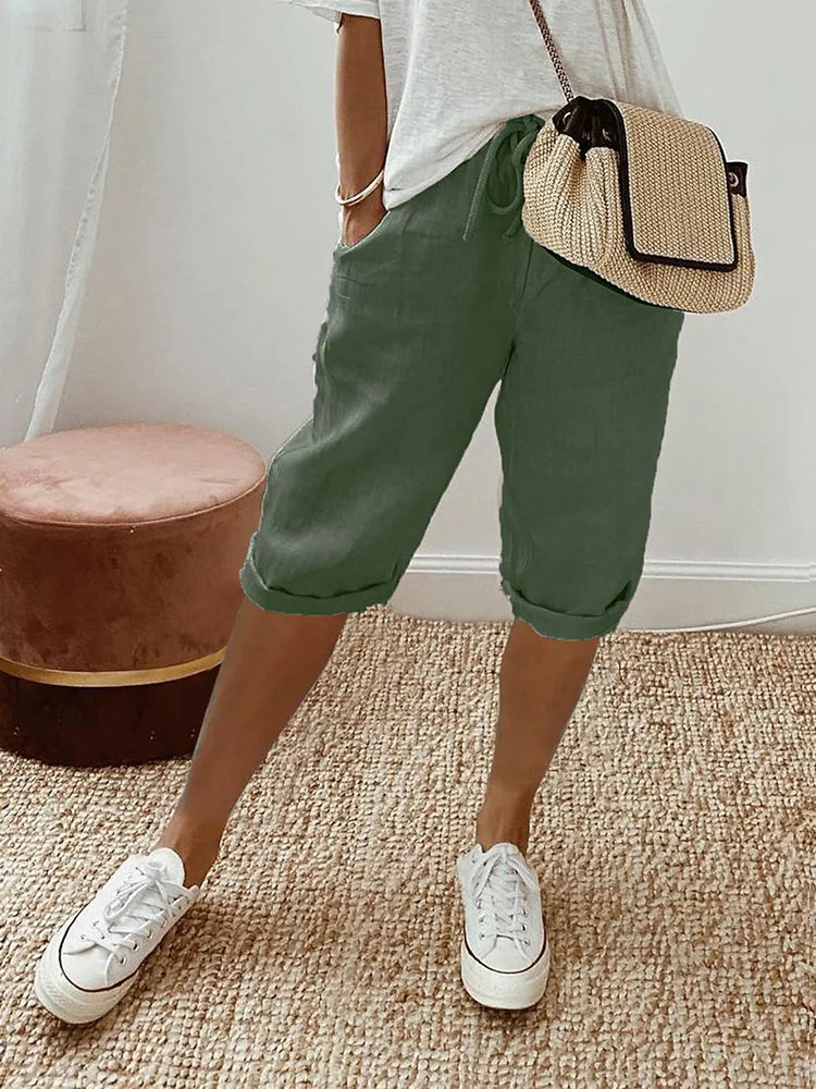 "Casual kvinders shorts i let bomuld med sidelommer og elastisk talje, afslappet pasform til varme sommerdage"