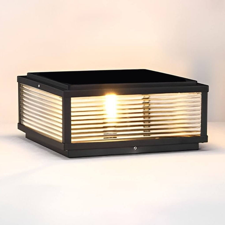Udendørs LED Søjlelampe i Ribbet Glas - Sort