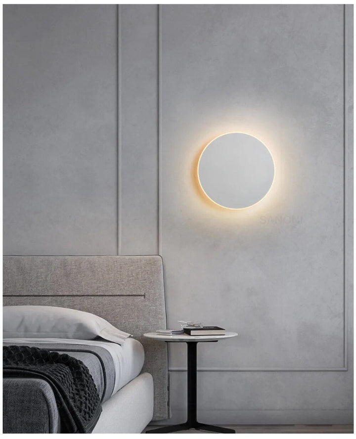 Elegant CircleBeam væglampe. LED belysning med moderne, vægmonteret og cirkulært design til ethvert rum.
