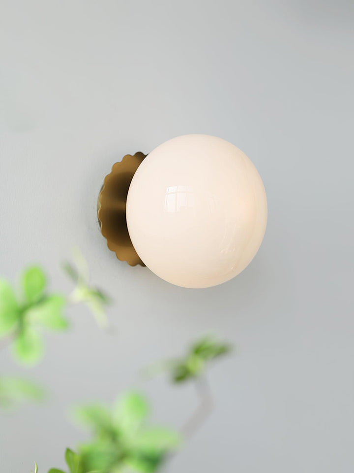 Moderne Metal Væglampe med Lyserød Glasskærm