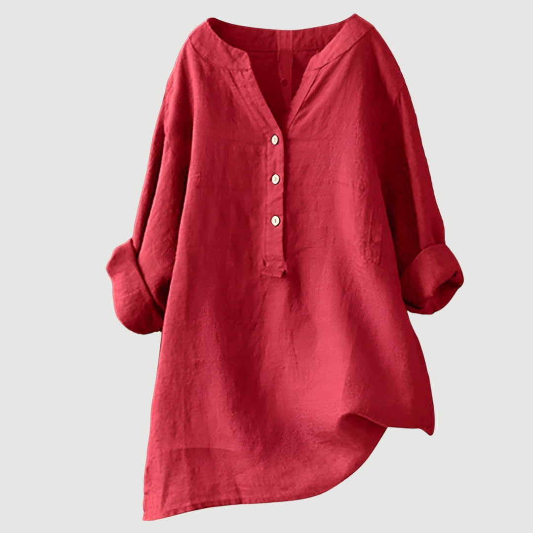 Dame Aisha let beige skjorte med knapper, løs pasform til sommer. Komfortabel og stilfuld plus size top.