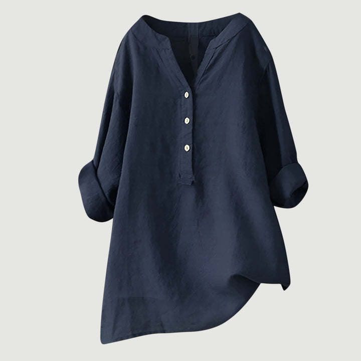 Feminin beige knapskjorte, løs og behagelig, perfekt til stilfulde kvinder. Letvægts hverdagsskjorte.