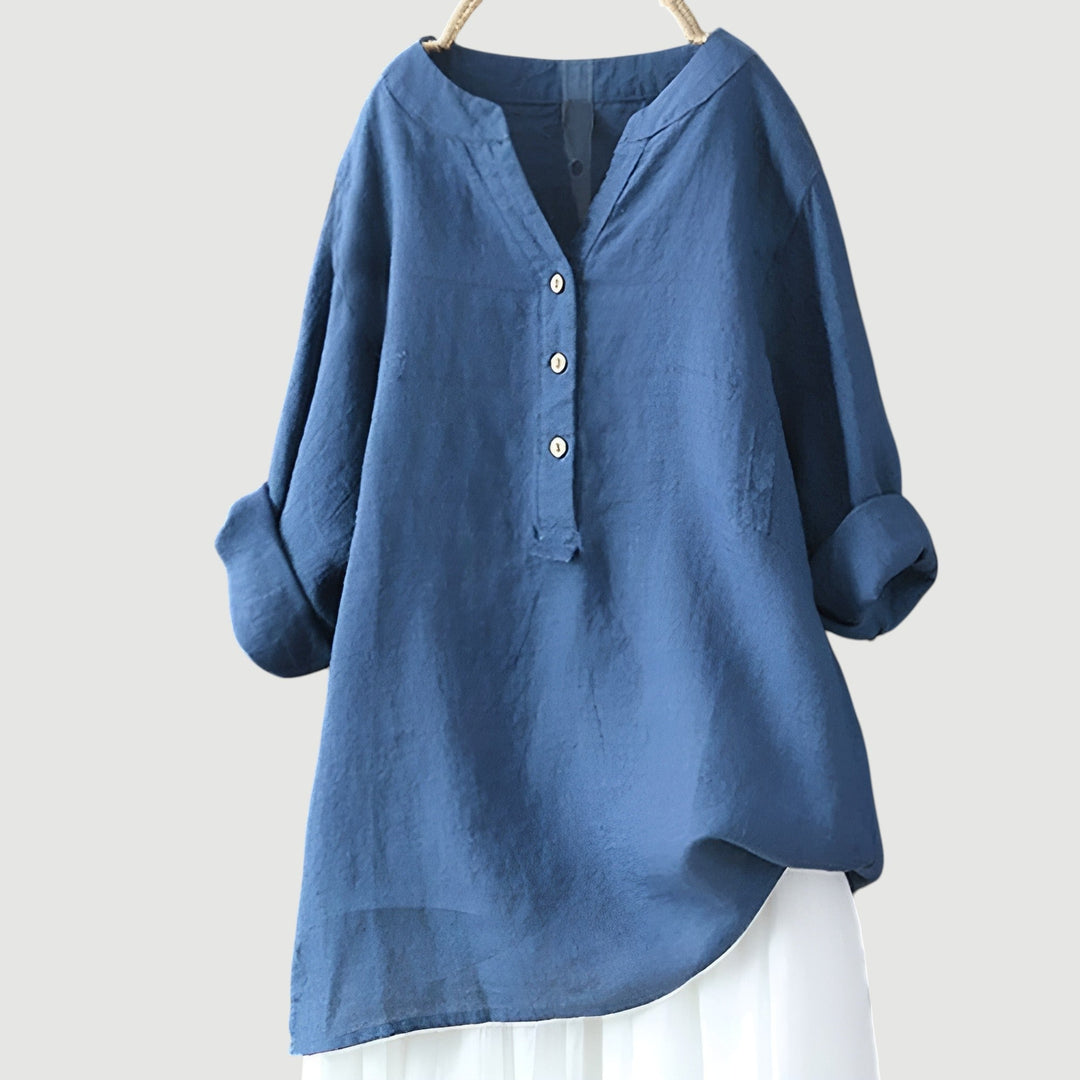 Plus size sommerskjorte, let og komfortabel dame Aisha top med knapper. Feminin og elegant.