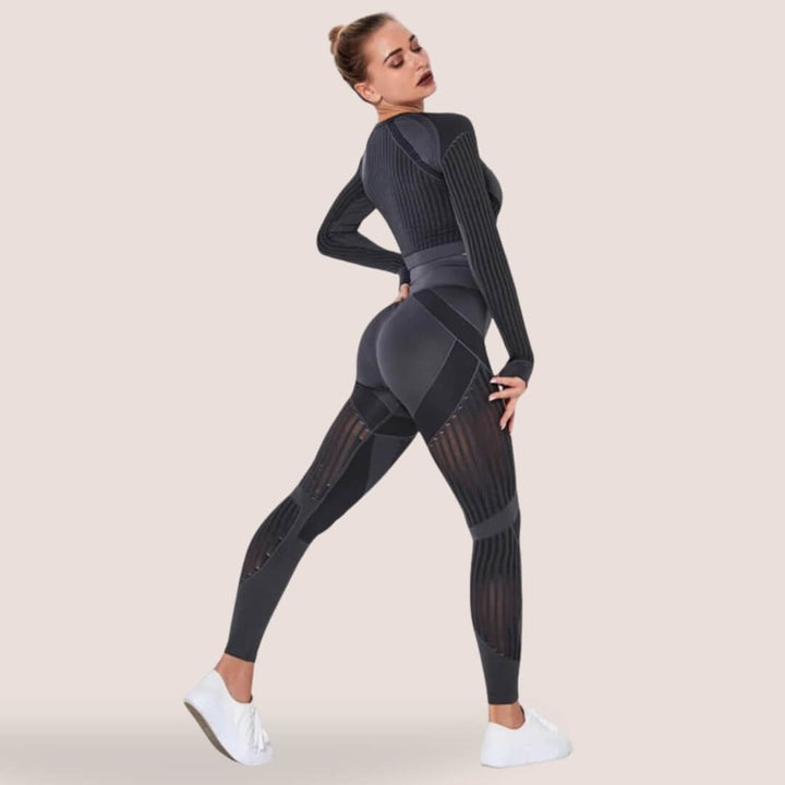 Formgivende anti-cellulite leggings, designet til at give kvinder en følelse af selvsikkerhed og velvære.