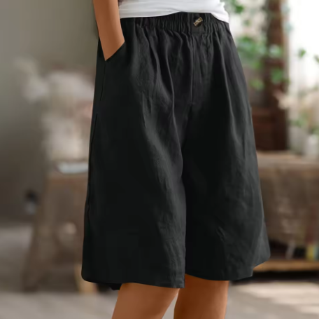 Mode shorts til kvinder med en afslappet pasform, ideelle til den moderne sommergarderobe.
