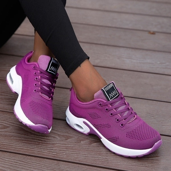 Alsidige dame træningssko, letvægts sneakers til fitness, sport og hverdag. Komfortable gåsko med snørelukning.