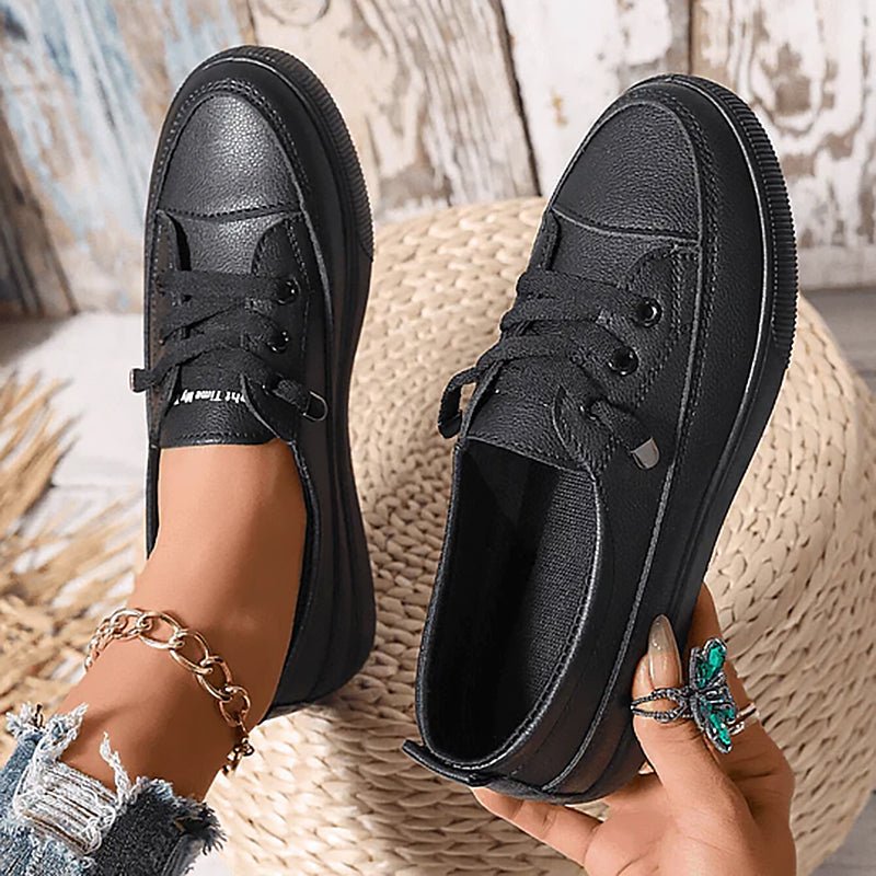 Moderne dame ortopædiske sneakers. Komfortabelt og støttende fodtøj med stilfuldt design til hverdagen.
