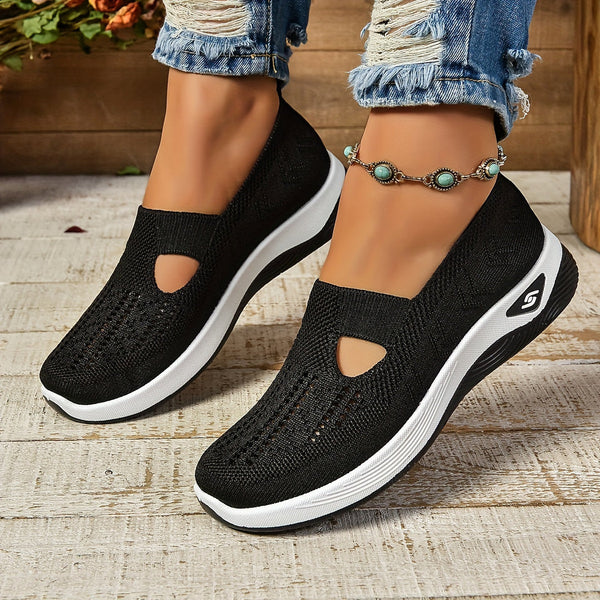 Elegante slip-on damesko, der kombinerer letvægtsdesign med suveræn heldagskomfort.
