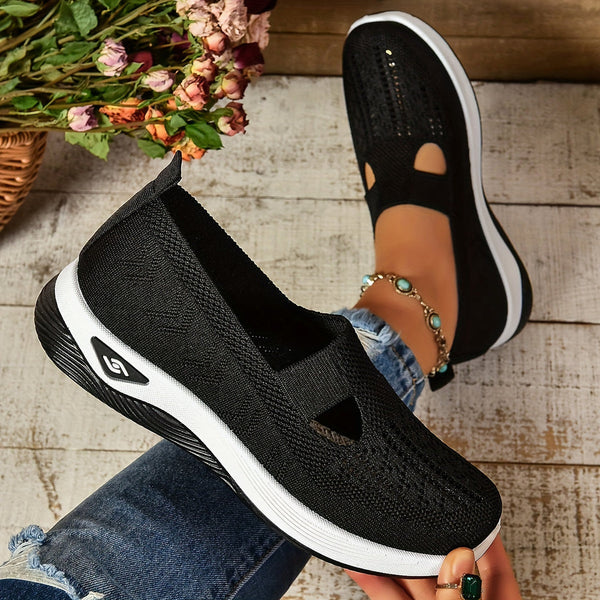 Ergonomisk fritidssko i slip-on model, der giver letvægtskomfort til kvinder.