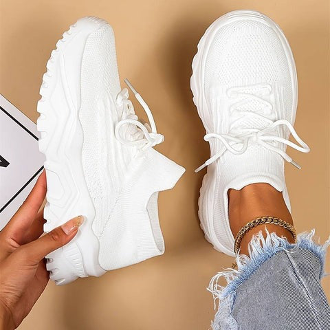 Letvægts kvinde sneakers med ultimativ komfort og høj åndbarhed. Ideelle som behagelige fodstøtte sko.