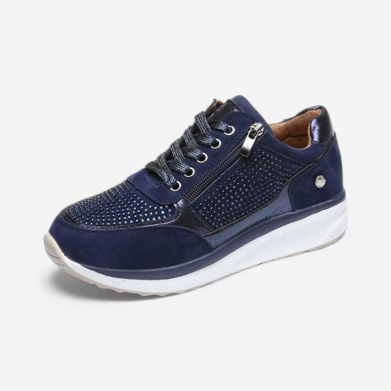 Moderne dame sneakers med rund tå og nem sidelås. Skridsikre og stilfulde hverdagssko for kvinder.