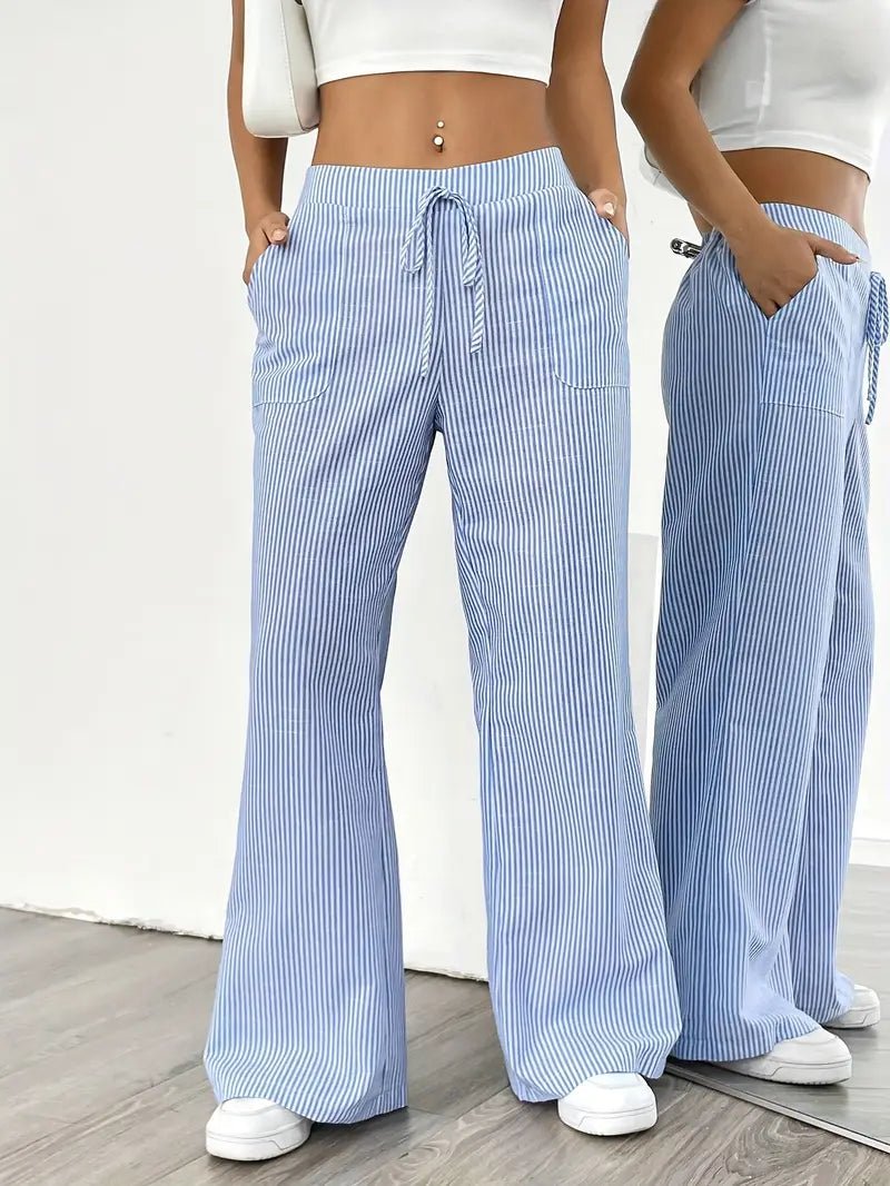 Kvindemode: Casual stribede wide leg bukser med lommer. Ideelle til afslapning om sommeren.