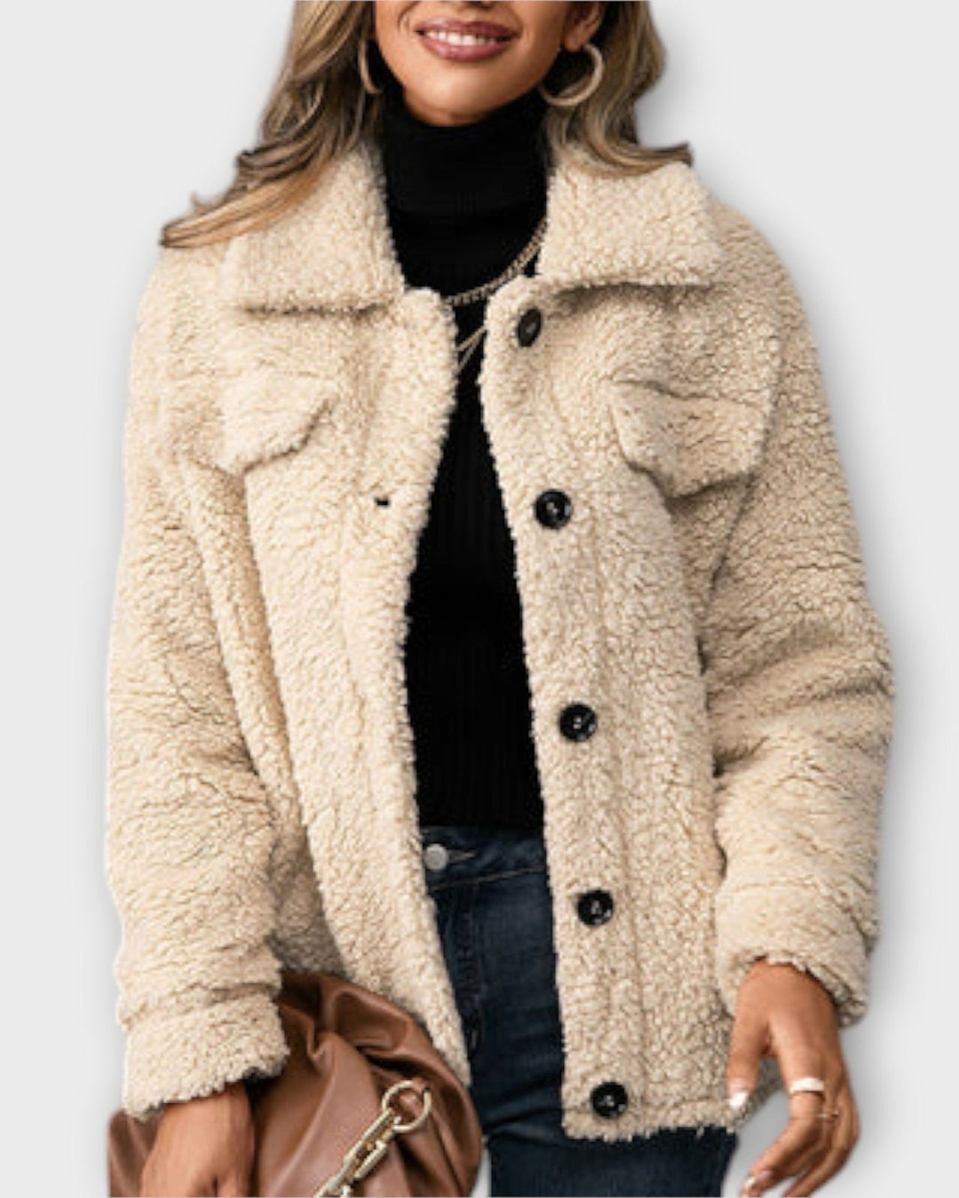 Dame varm teddy jakke med hætte i blødt fleece materiale, perfekt til vinter og udendørs casual brug.