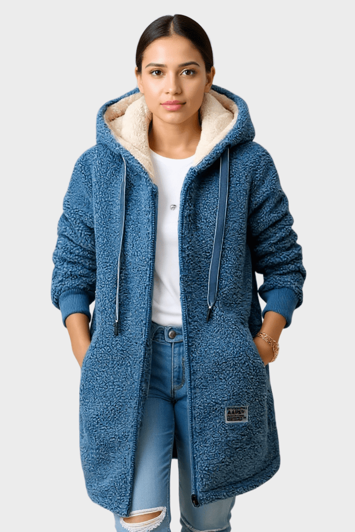 Dame varm teddyjakke med hætte i blød fleece. Perfekt hverdagsjakke til kolde dage.