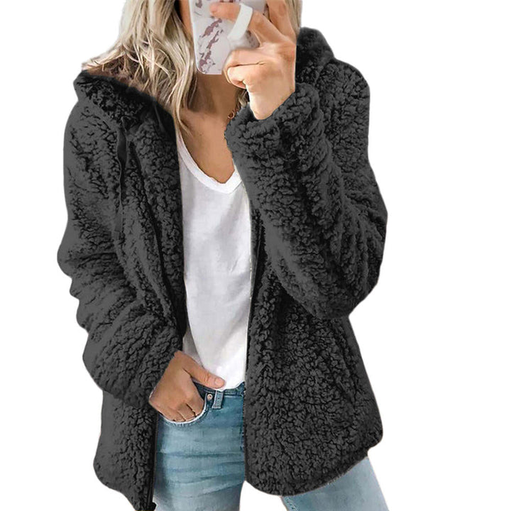 Hyggelig lang dame vinterfrakke, teddy design, varmt overtøj til modebevidste.
