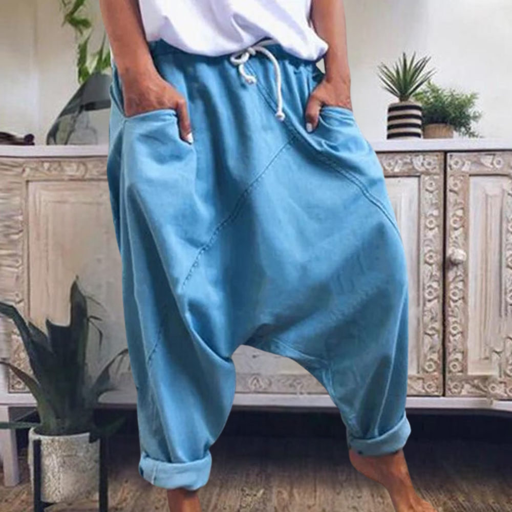 Moderne damebukser med lav skridt og løs pasform. Super alsidige til både afslappet stil og streetwear.