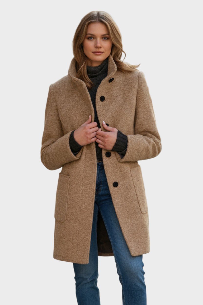 Damejakke i elegant nordisk design, høj kvalitet. Perfekt som stilfuld overgangsjakke.