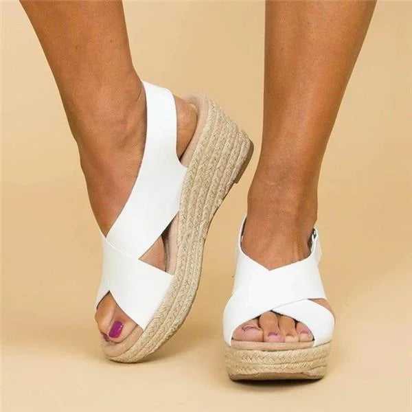Sorte ortopædiske espadriller med kilehæl. Alsidige damesko, perfekte til både hverdag og fest.