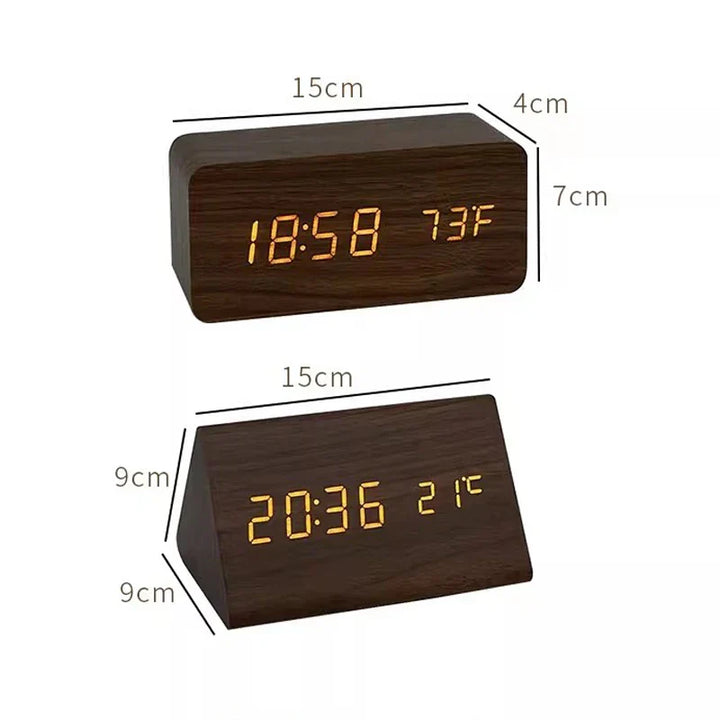 Digitalt bordur med LED display og temperaturvisning i flot trælook.